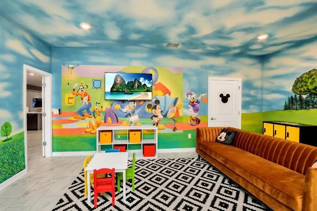 Holiday home Mickey Mouse Clubhouse 8min Disneyworld Pool Sleeps 20 *