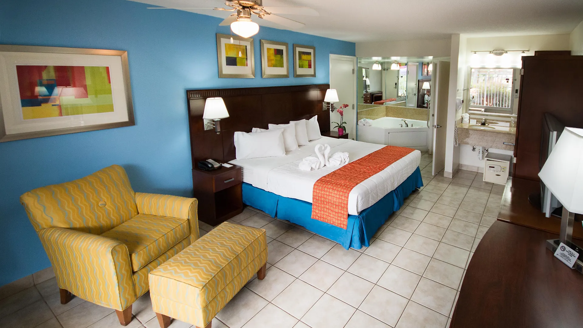 Ramada By Wyndham Flamingo Water Park Hotel 3*