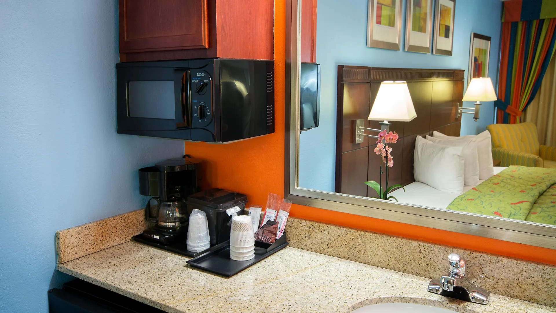 Ramada By Wyndham Flamingo Water Park Kissimmee