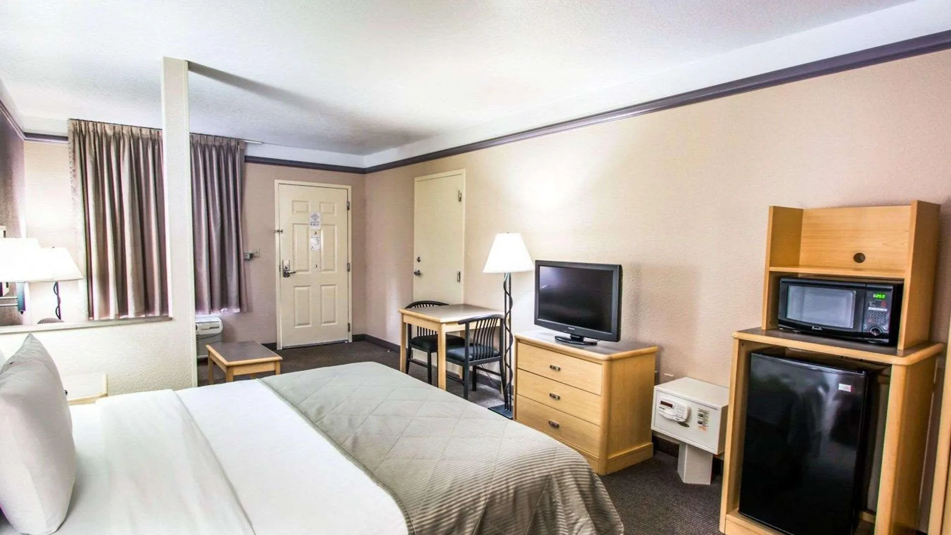 Maingate Garden Hotel