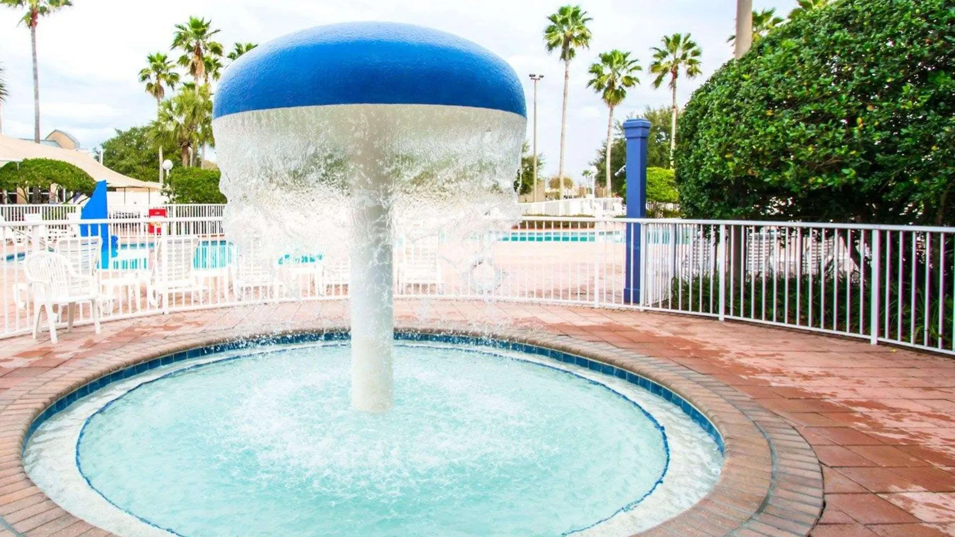 Hotel Maingate Garden 3*