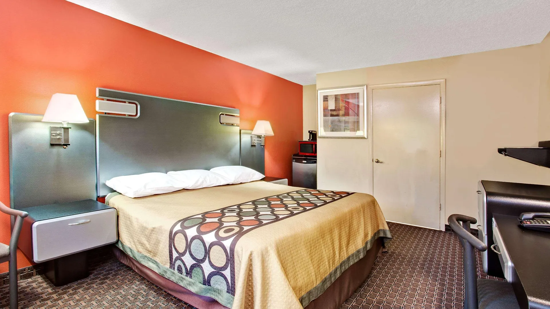 Hotel Super 8 By Wyndham Kissimmee/maingate/orlando Area Celebration