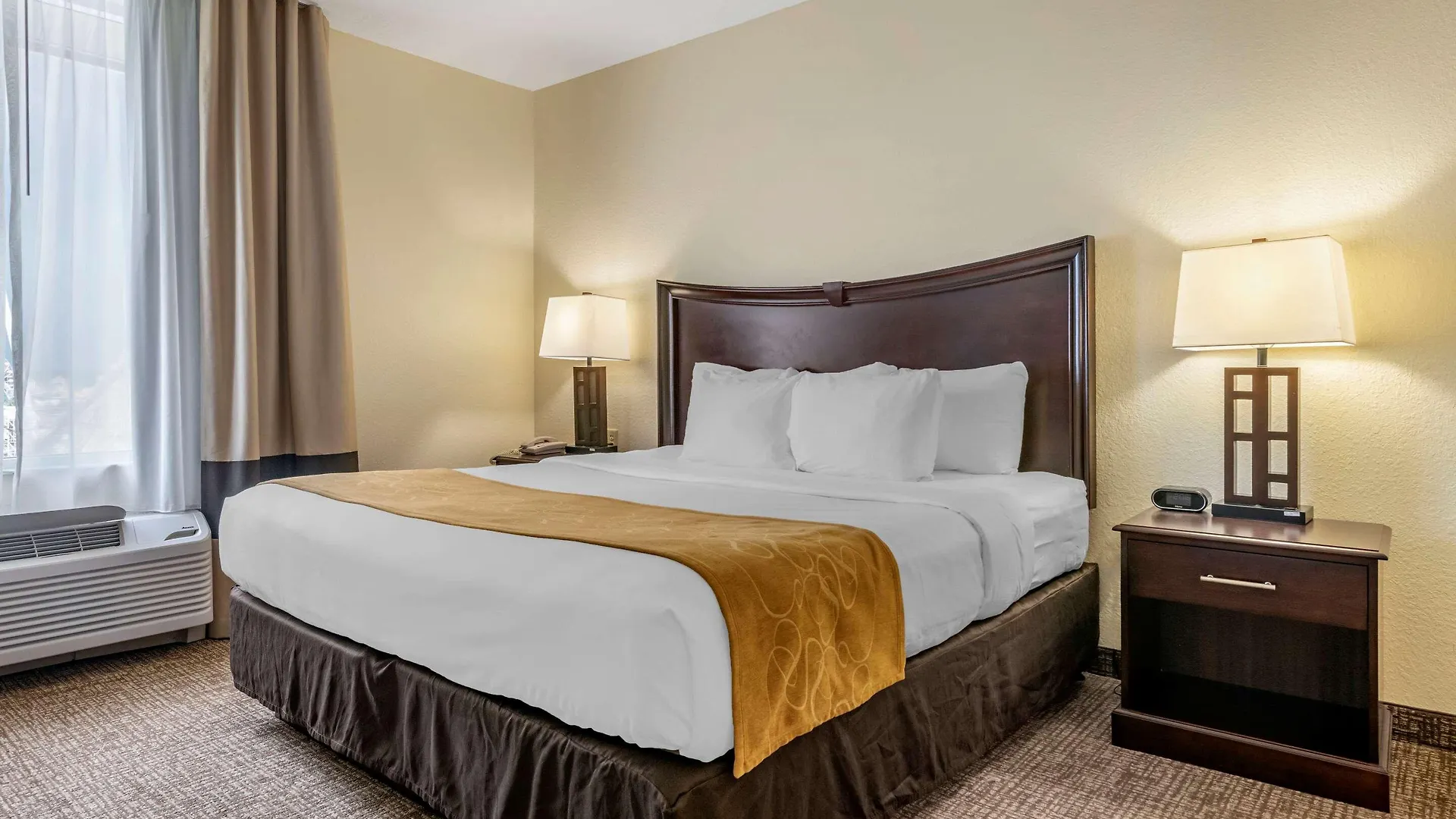 Hotel Comfort Maingate East 3*