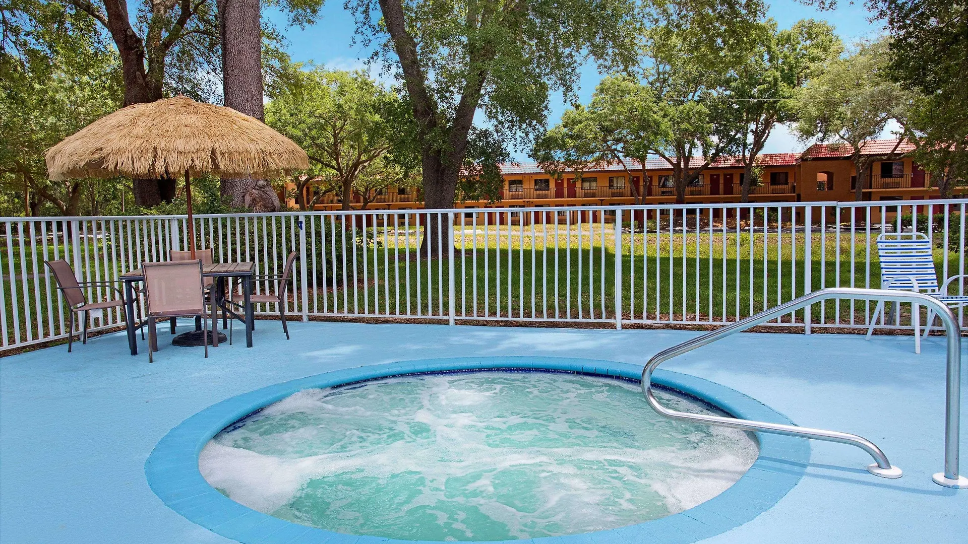 Hotel Stayable West