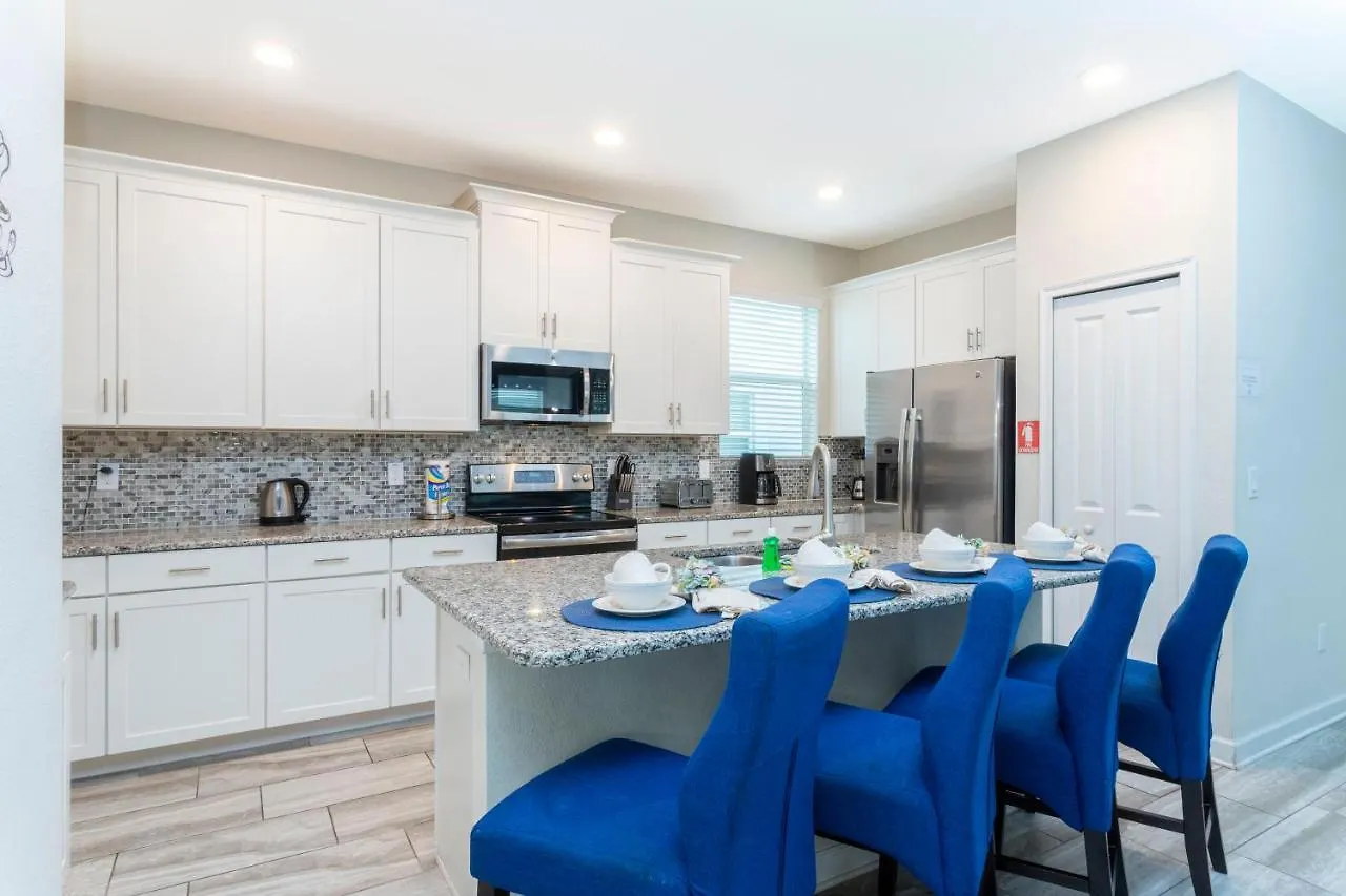 Blue Moon House بيت للعطل