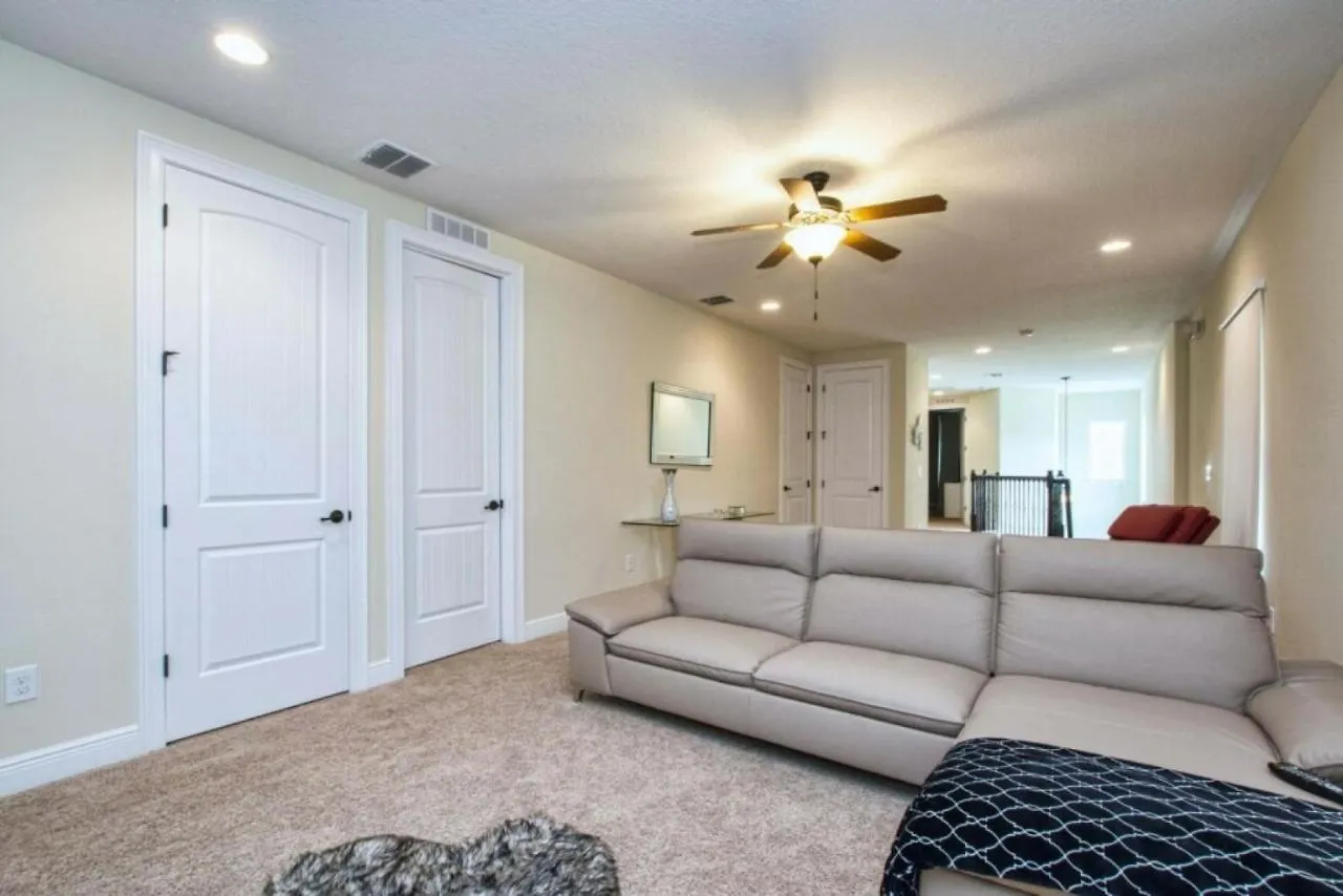 Reunion 5 Bedroom Vacation 7824 Holiday home