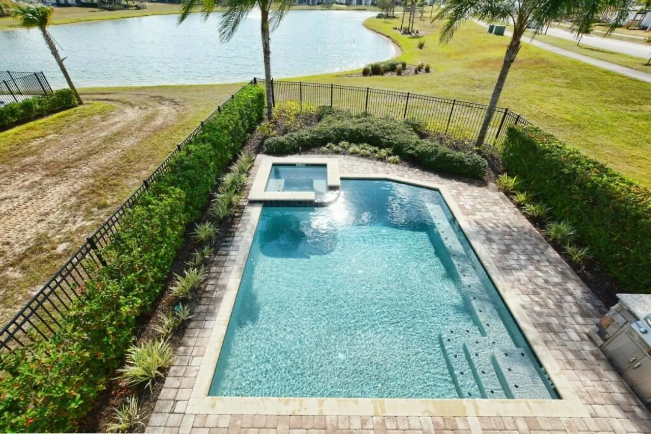 Reunion 5 Bedroom Vacation 7824 Holiday home *