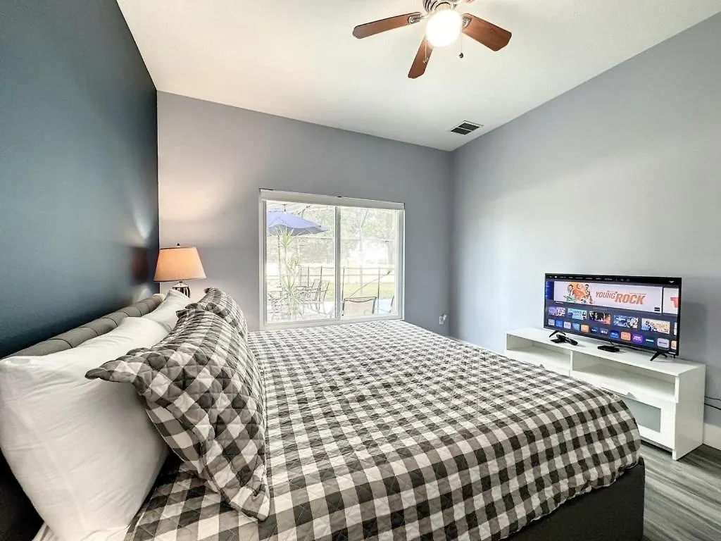 4 Bed 2 Bath Pool Luxury In A