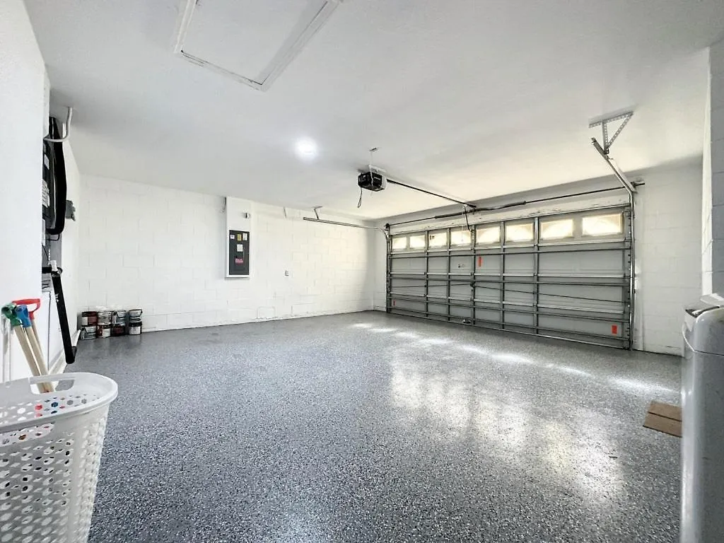 4 Bed 2 Bath Pool Luxury In A