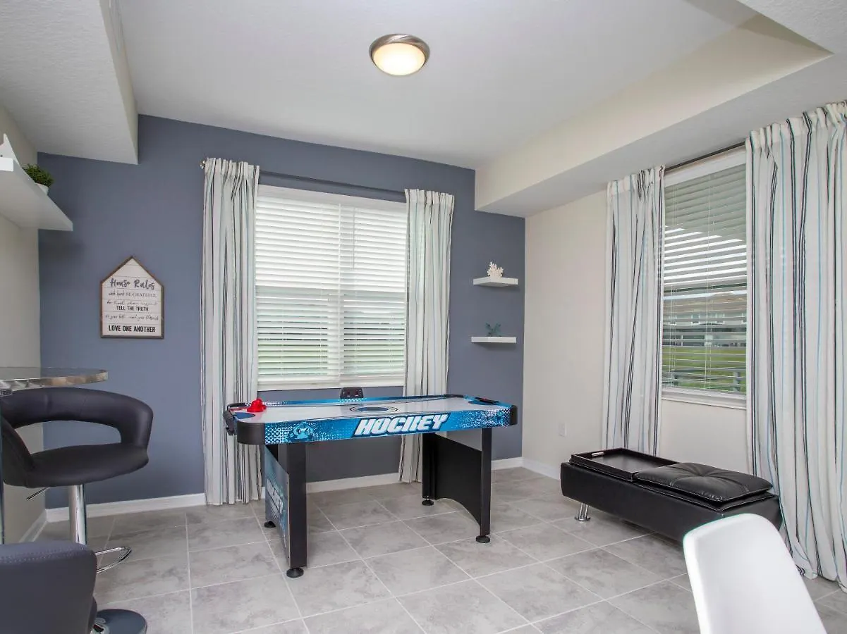 Marvelous 2 Bd Close To At Storey 106 * Kissimmee