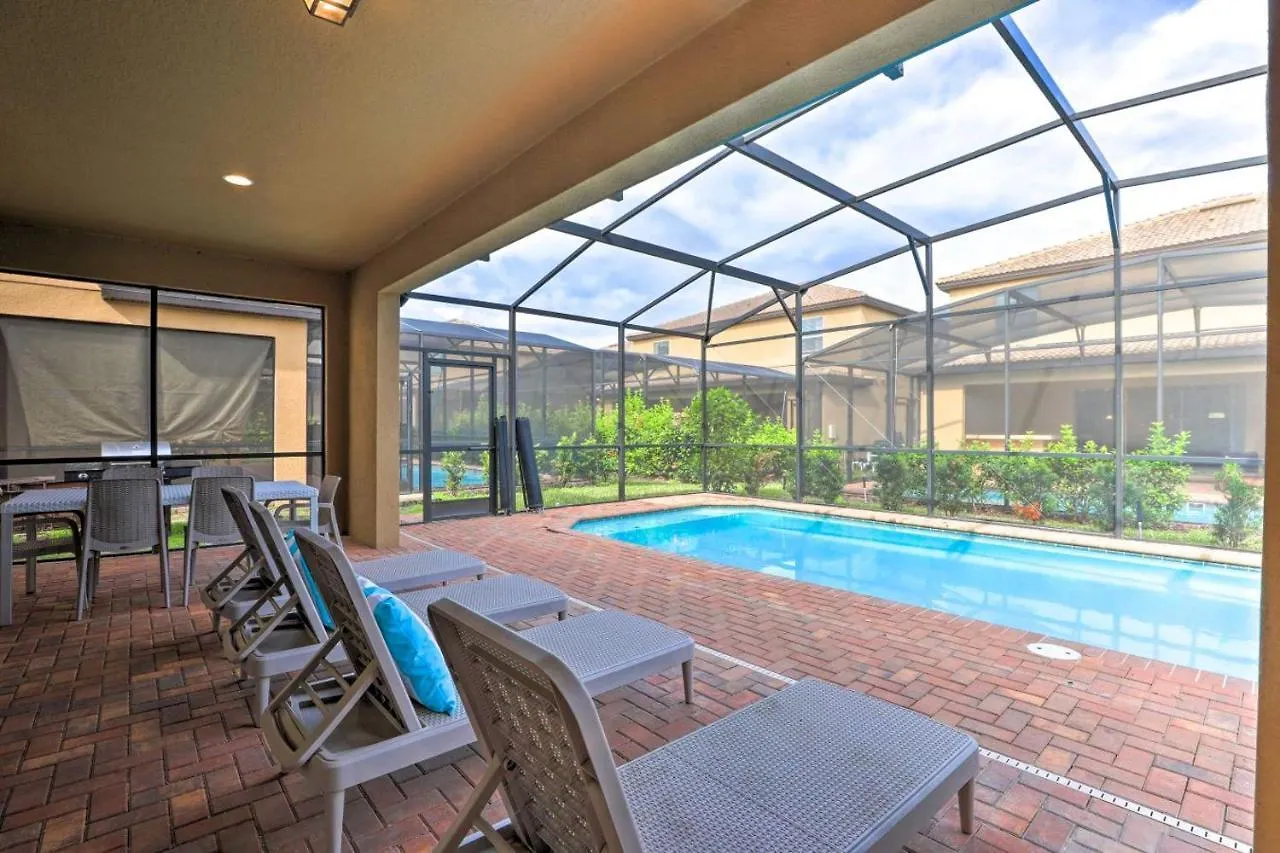 New Upscale 8br Retreat With Private Pool, & Amenities - 7 Mi To Disney!