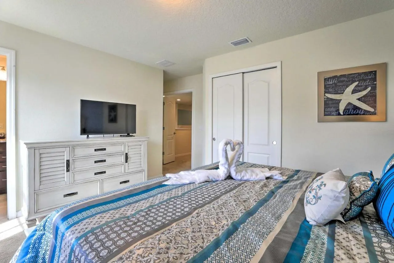 New Upscale 8br Retreat With Private Pool, & Amenities - 7 Mi To Disney! Holiday home