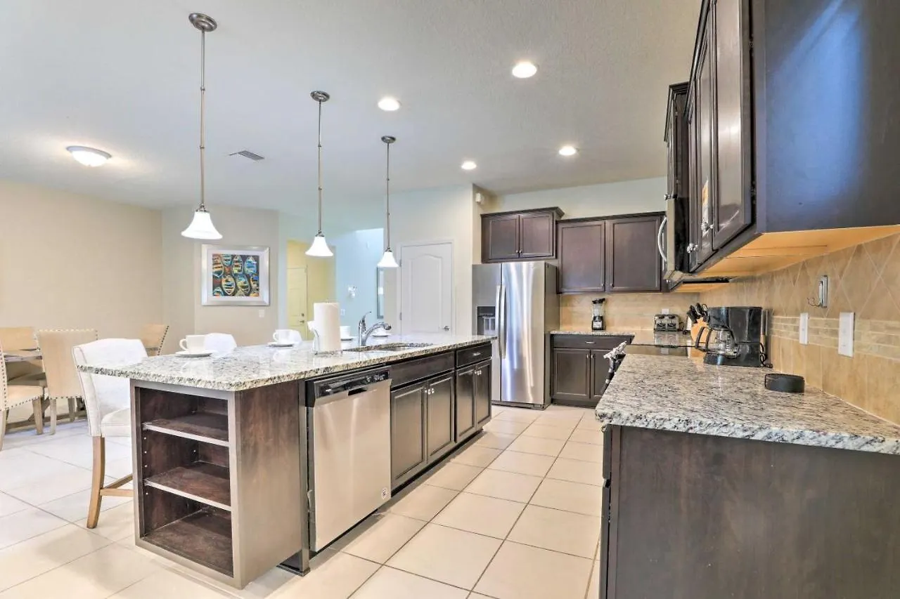 New Upscale 8br Retreat With Private Pool, & Amenities - 7 Mi To Disney! * Kissimmee