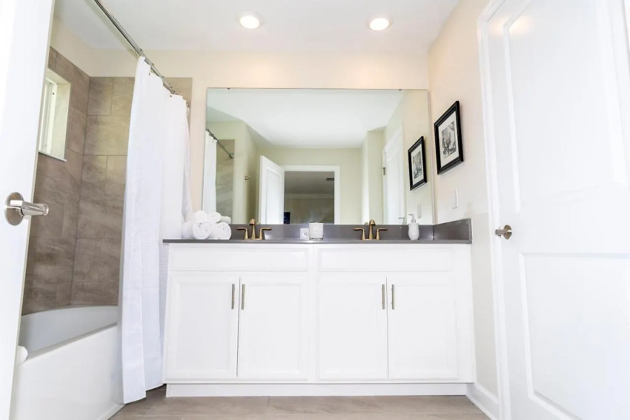 Semesterbostad Stunning 4bd W/ Pool Close To @ Storey 2881