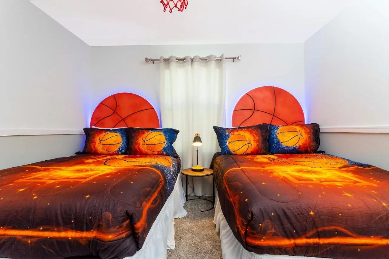 Wonderful 5 Bd Close To @ Storey 2980 度假居 基西米