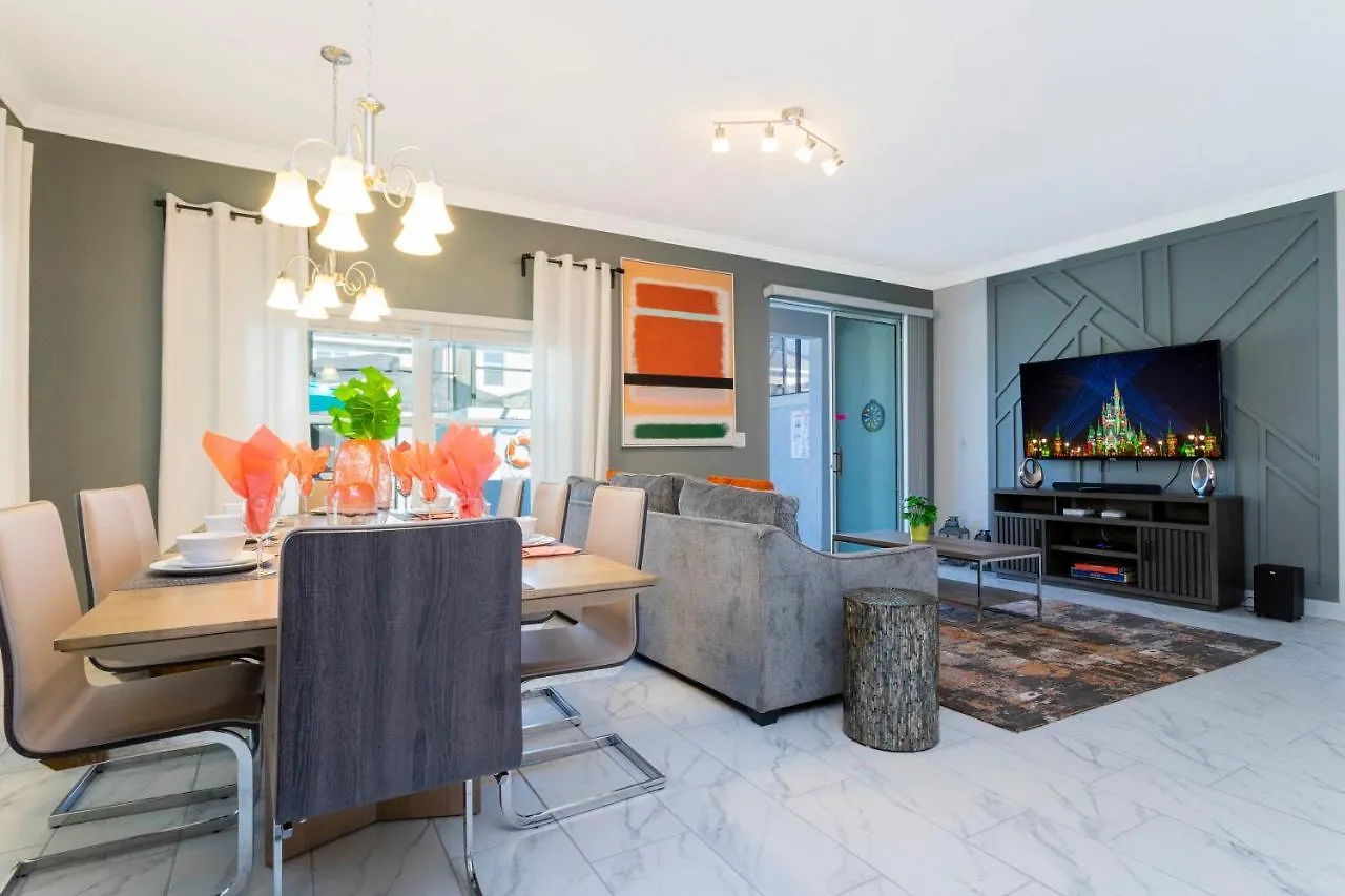 Wonderful 5 Bd Close To @ Storey 2980 度假居