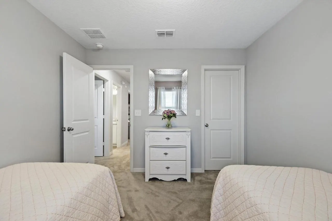 Hébergement de vacances Four Bedrooms Townhome 5128