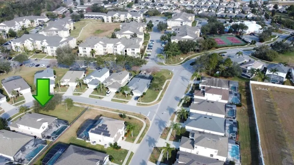 Villa Luxury 6bd 3,5ba Pool In Windsor Palms