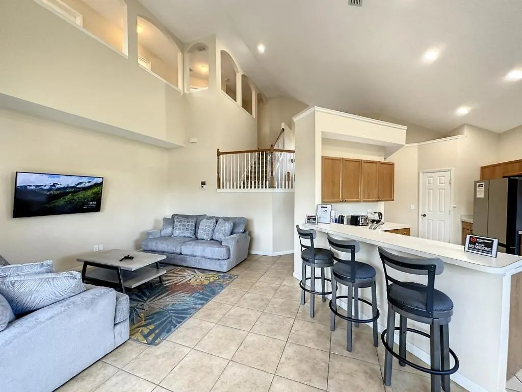 Villa Luxury 6bd 3,5ba Pool In Windsor Palms *