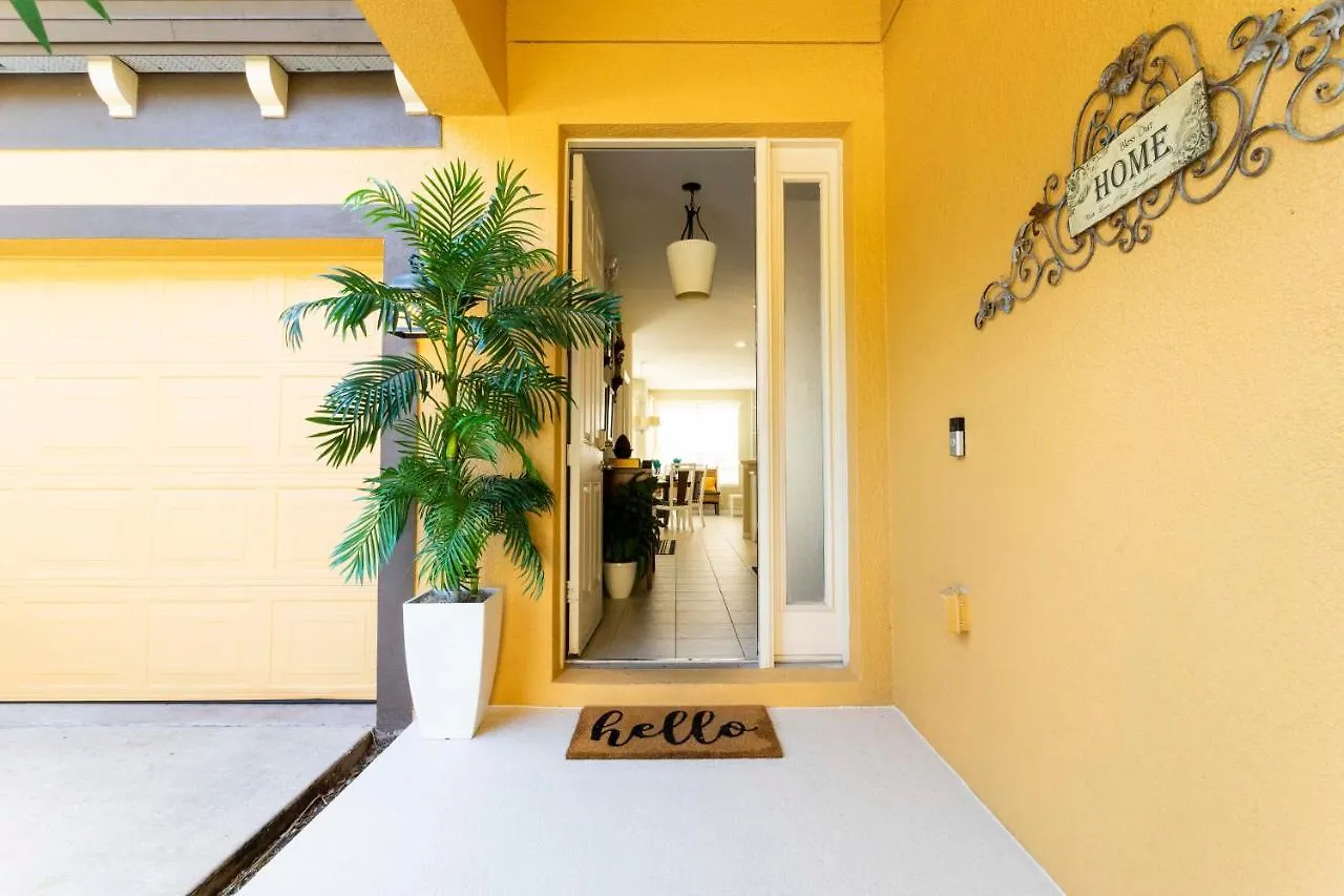 Holiday home Gorgeous 4 Bedroom W/ Pool Close To 920