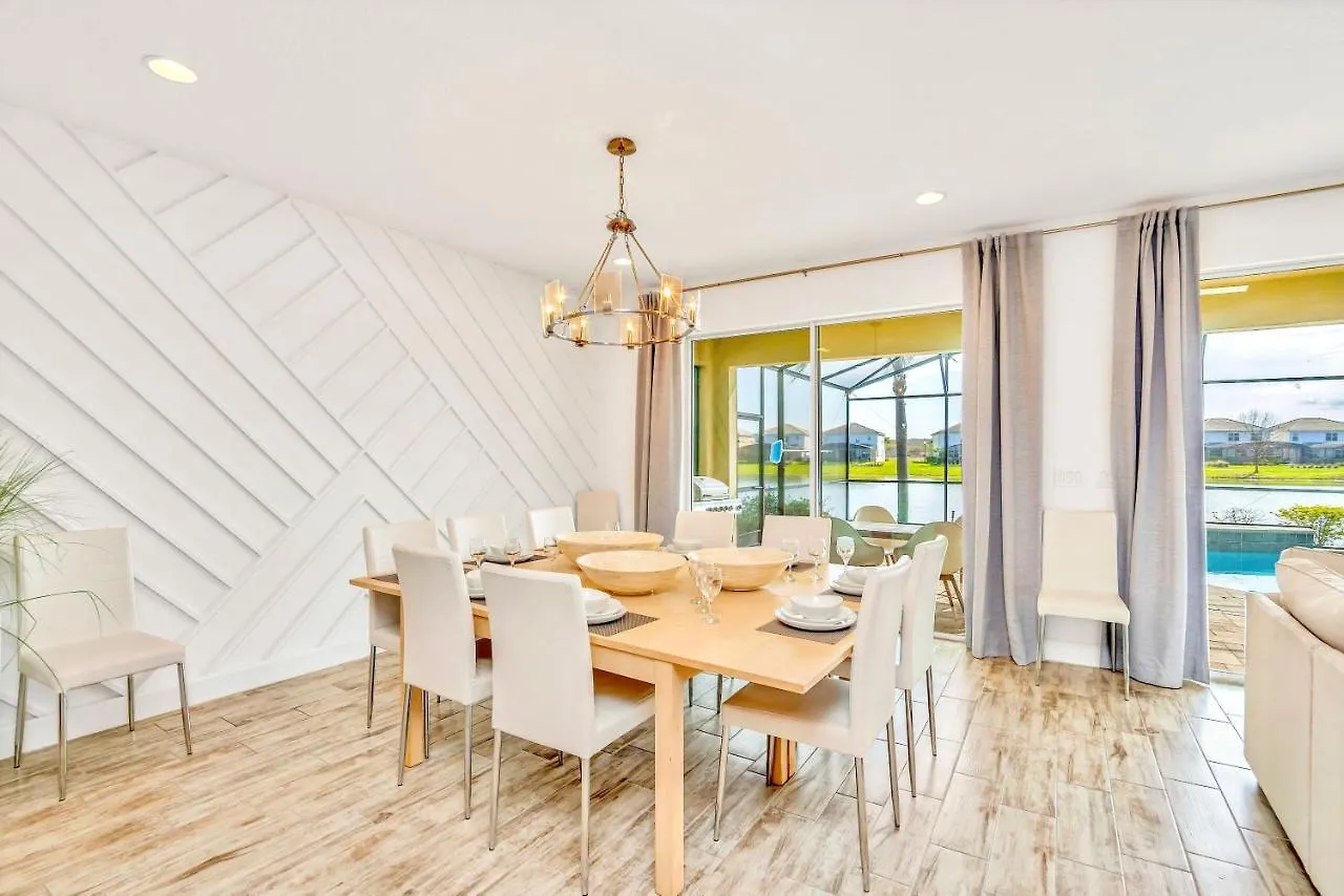 10br Luxury Mansion - Family - Sleeps 20 - Private Pool, Hot Tub And Bbq! Kissimmee