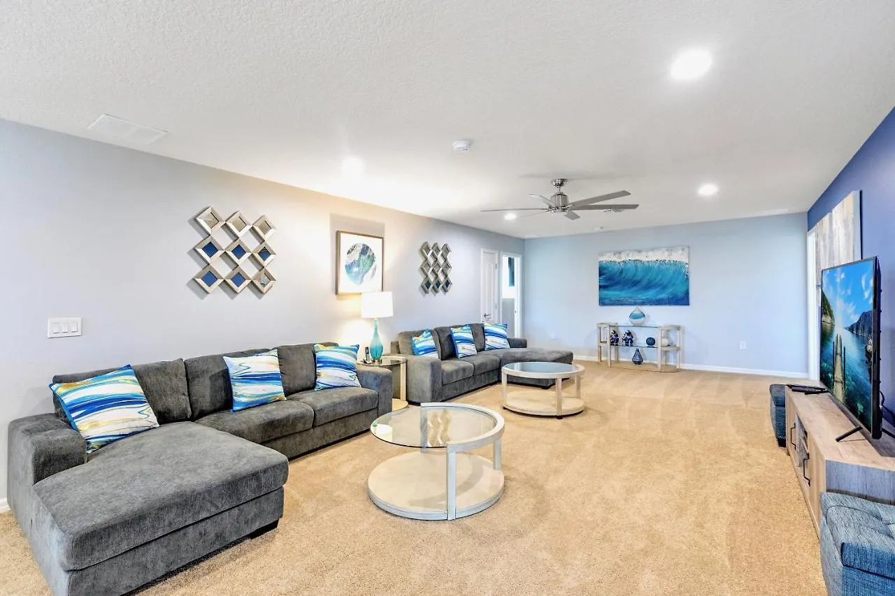 Family - 8br Luxury Mansion - Sleeps 16 - Private Pool, Hot Tub, Bbq! * Kissimmee