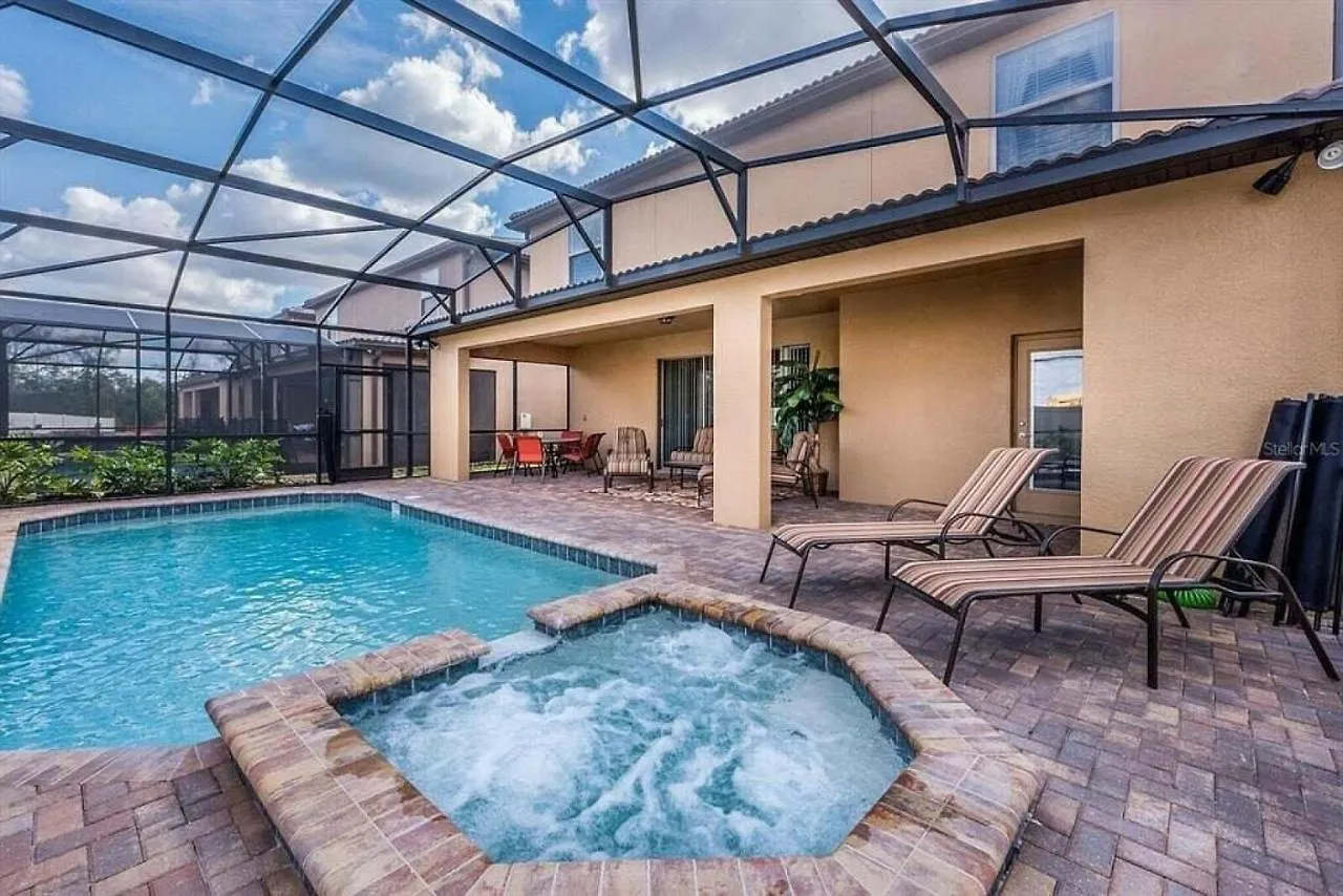 8899 - Super Star Mansion W Pool Close To