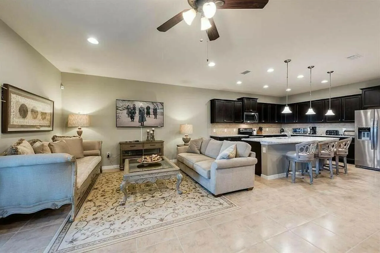 8899 - Super Star Mansion W Pool Close To Holiday home *