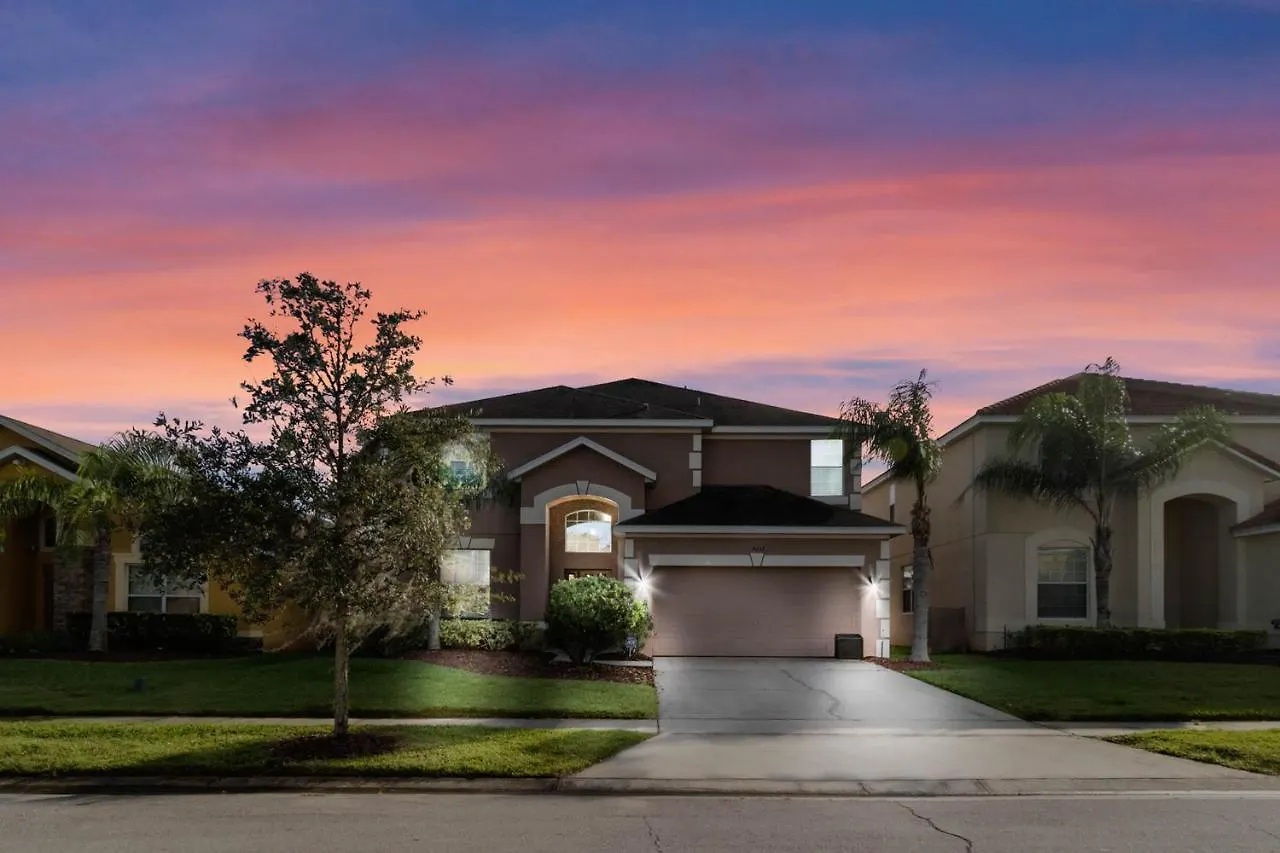 6 Bedrooms - 4 Bathrooms - Veranda Palms 4457 Np Holiday home