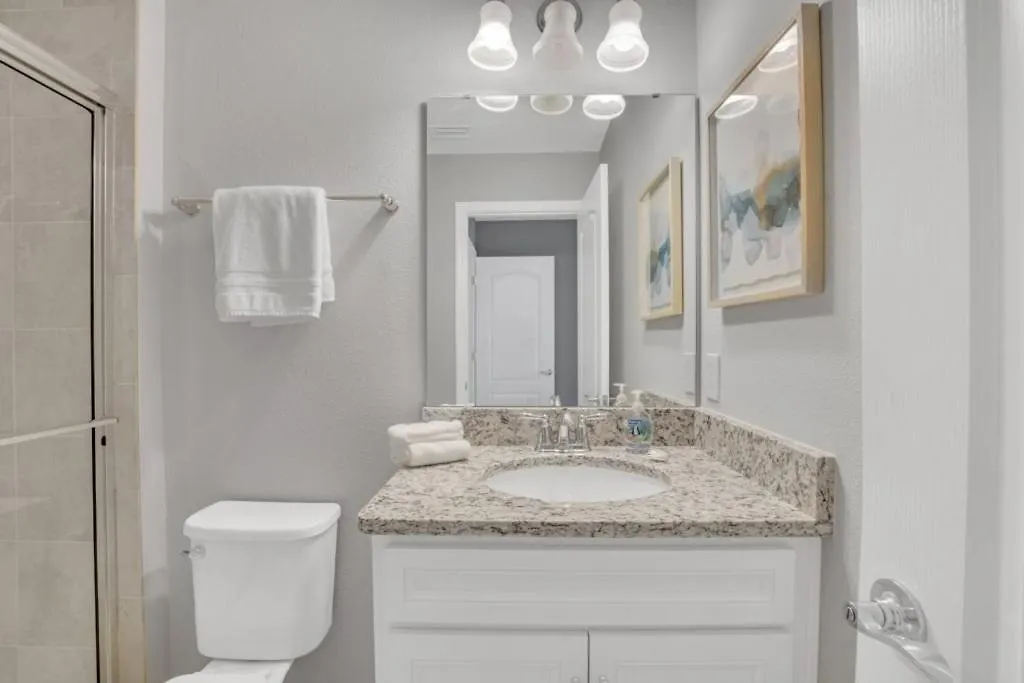 5 Bedroom 8 Minutes To Disney! Townhouse Holiday home *