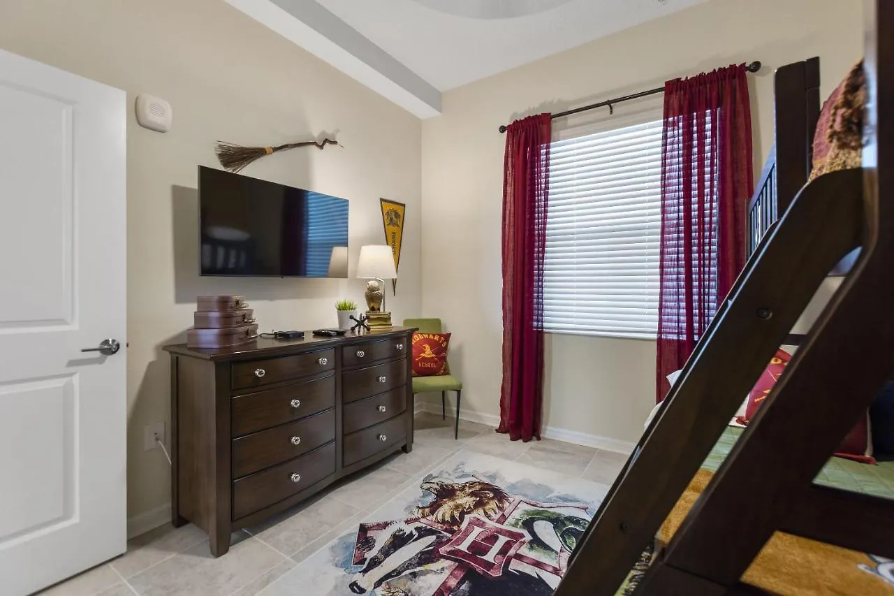 View At Storey By Shine #703 Apts *