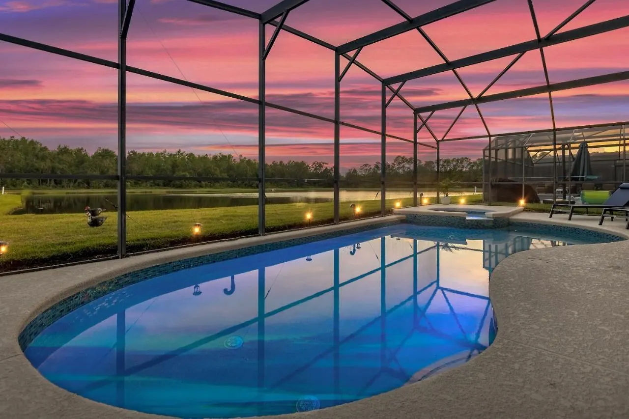 View Vacation With Pool And Game Near Parks *
