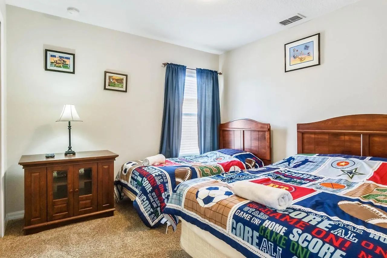6 Bedrooms Pool Gated Veranda Palms Villa