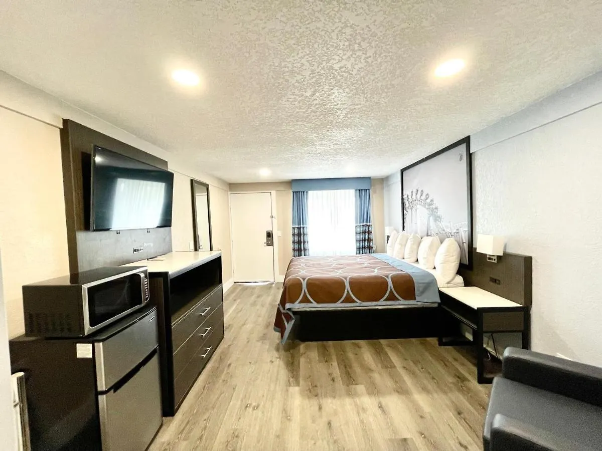 Super 8 By Wyndham Kissimmee-orlando Hotel