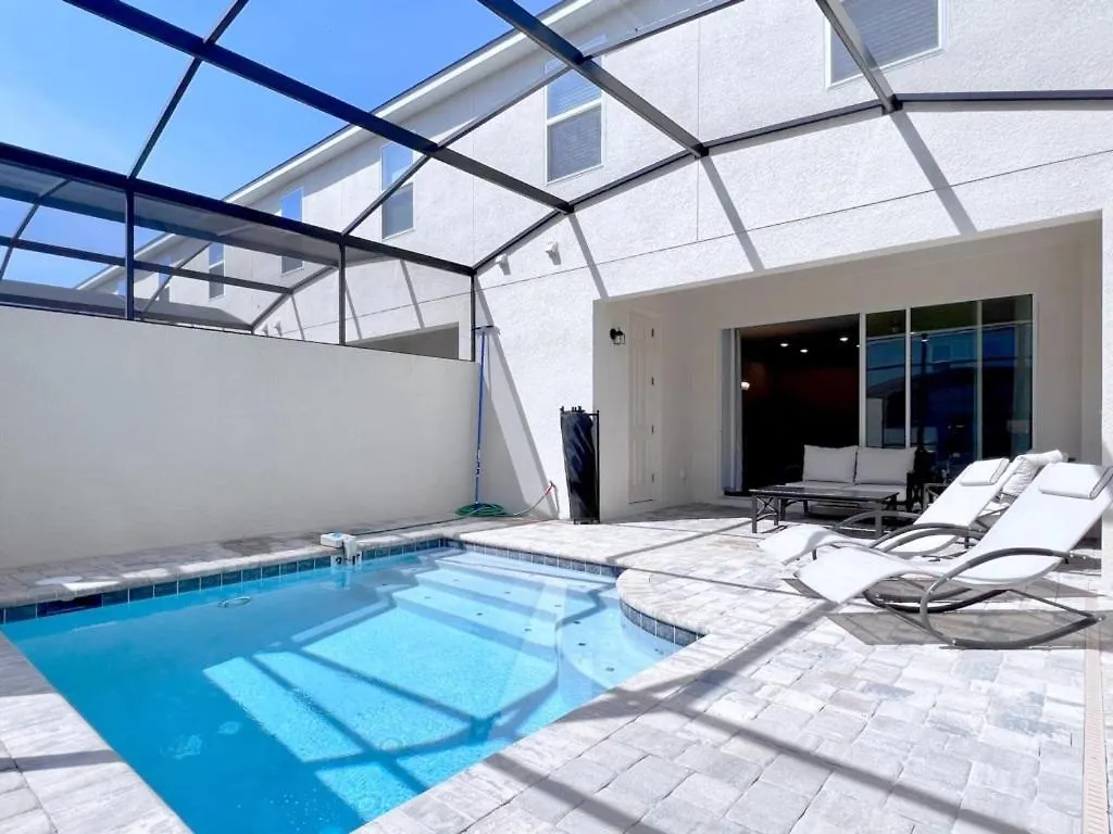 Beautiful 5 Bedroom Town With Splash Pool Kissimmee