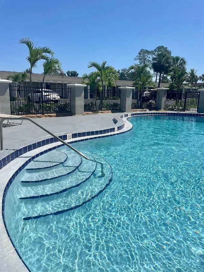 Super 8 By Wyndham Kissimmee-orlando Hotel
