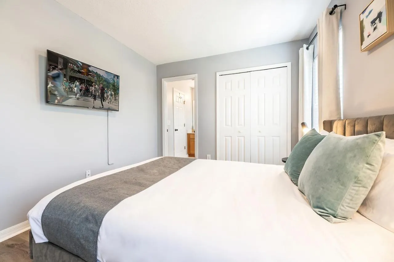 Villa Family Retreat 6br With Private Pool, & Theater Near Kissimmee
