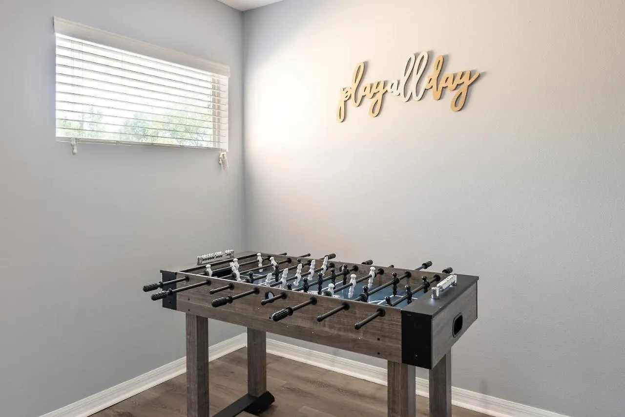 Family Retreat 6br With Private Pool, & Theater Near *