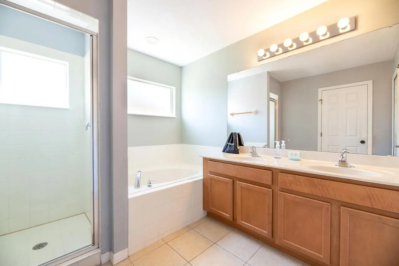 Villa Family Retreat 6br With Private Pool, & Theater Near *