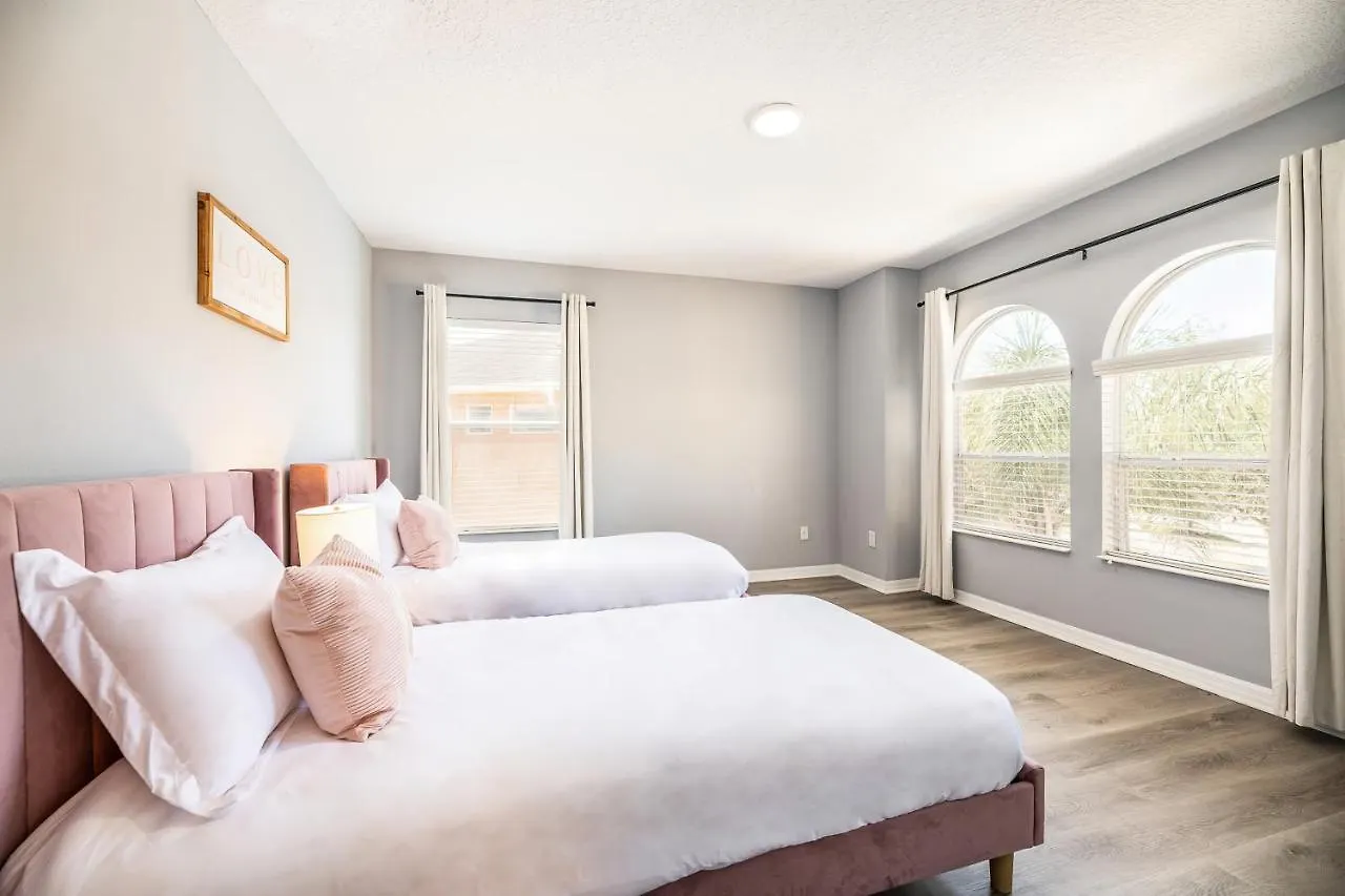 Villa Family Retreat 6br With Private Pool, & Theater Near