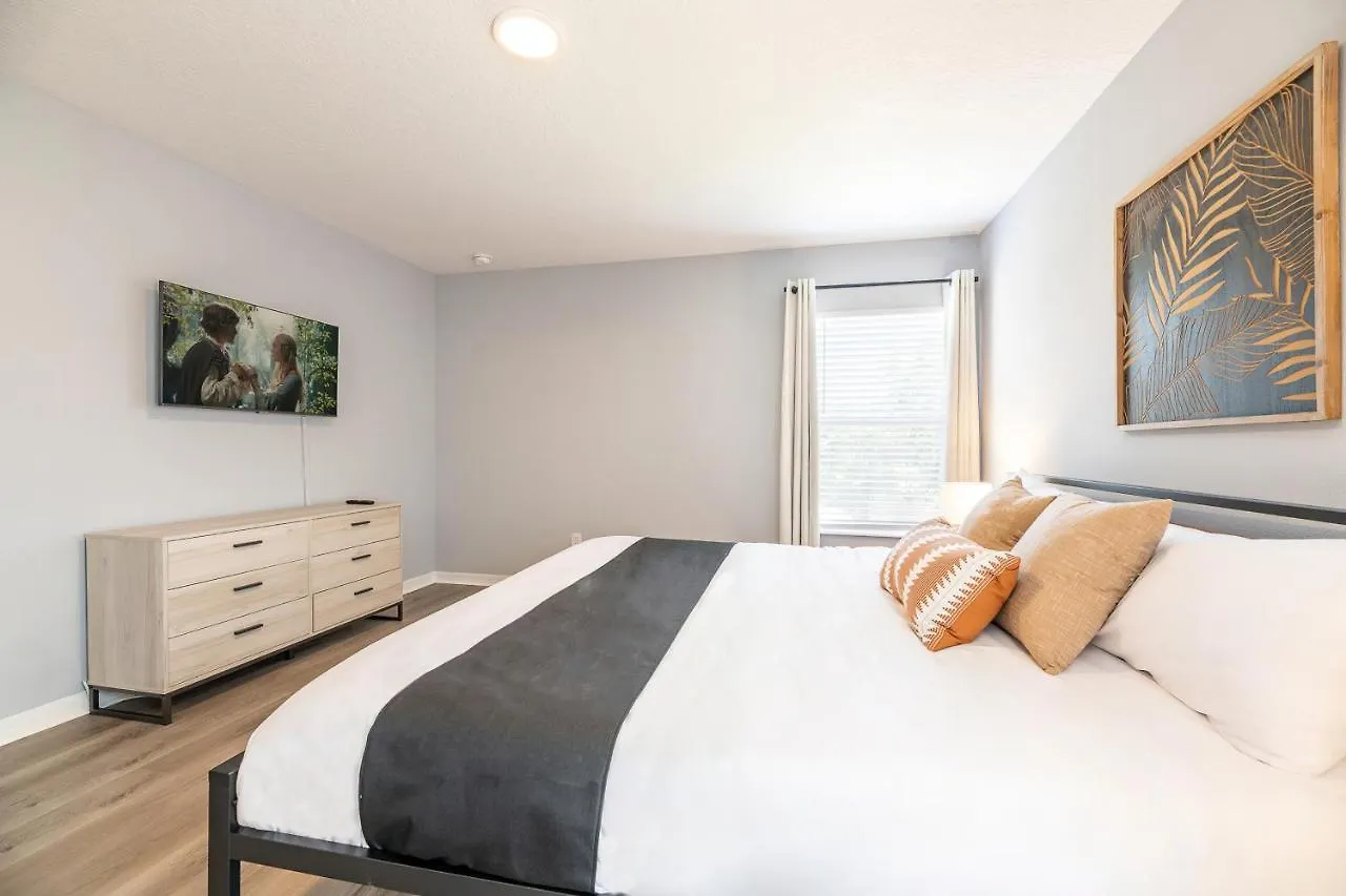 Family Retreat 6br With Private Pool, & Theater Near Villa Kissimmee