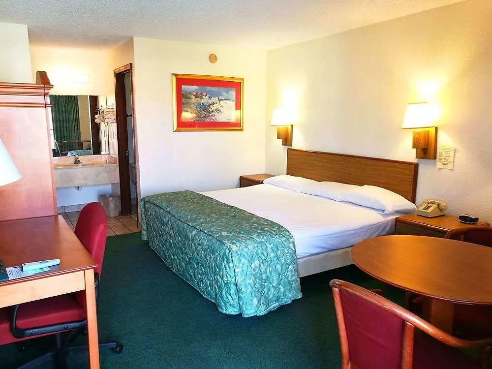 Golden Link Motel