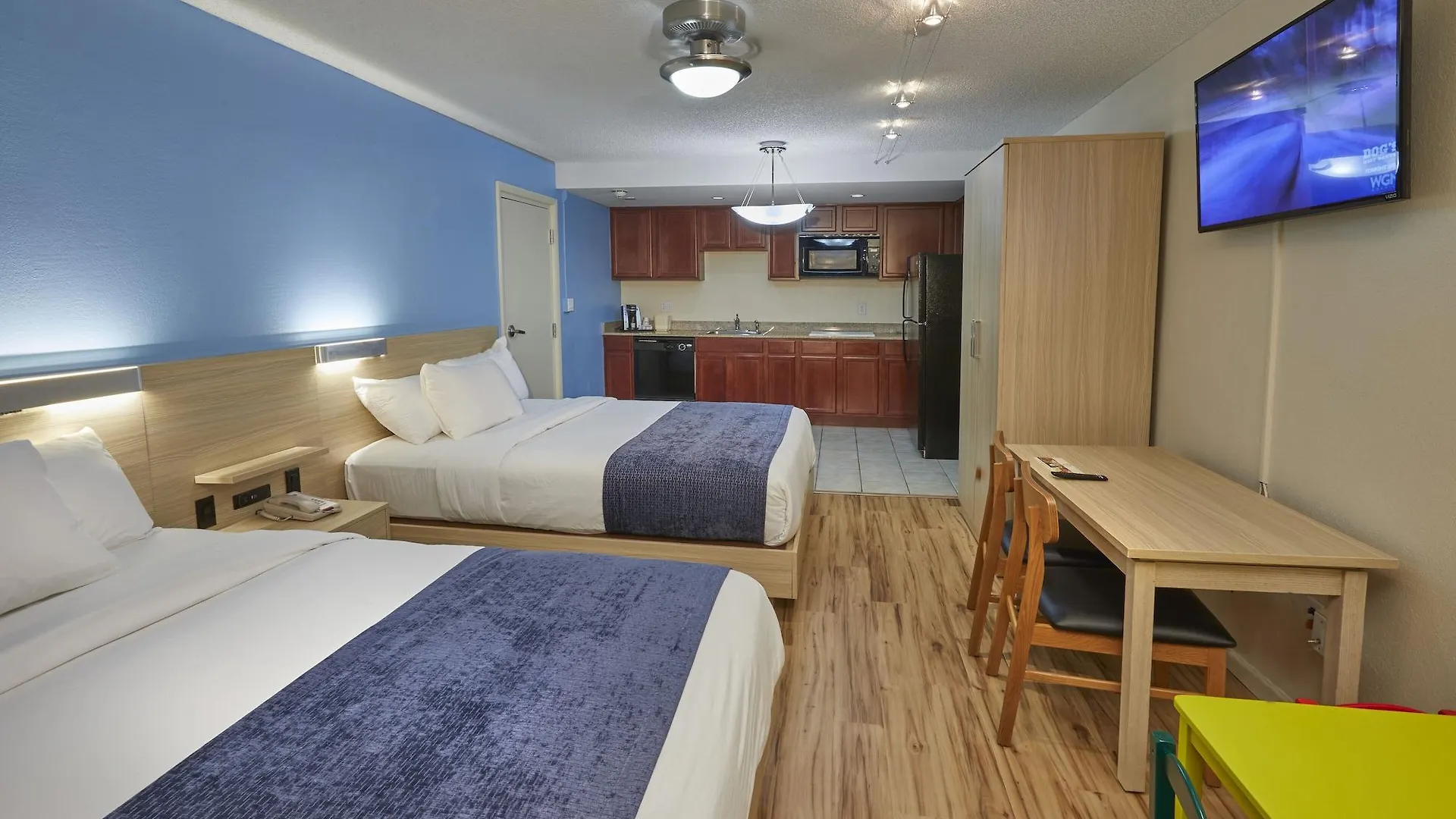 Hotel Ramada By Wyndham Flamingo Water Park Kissimmee
