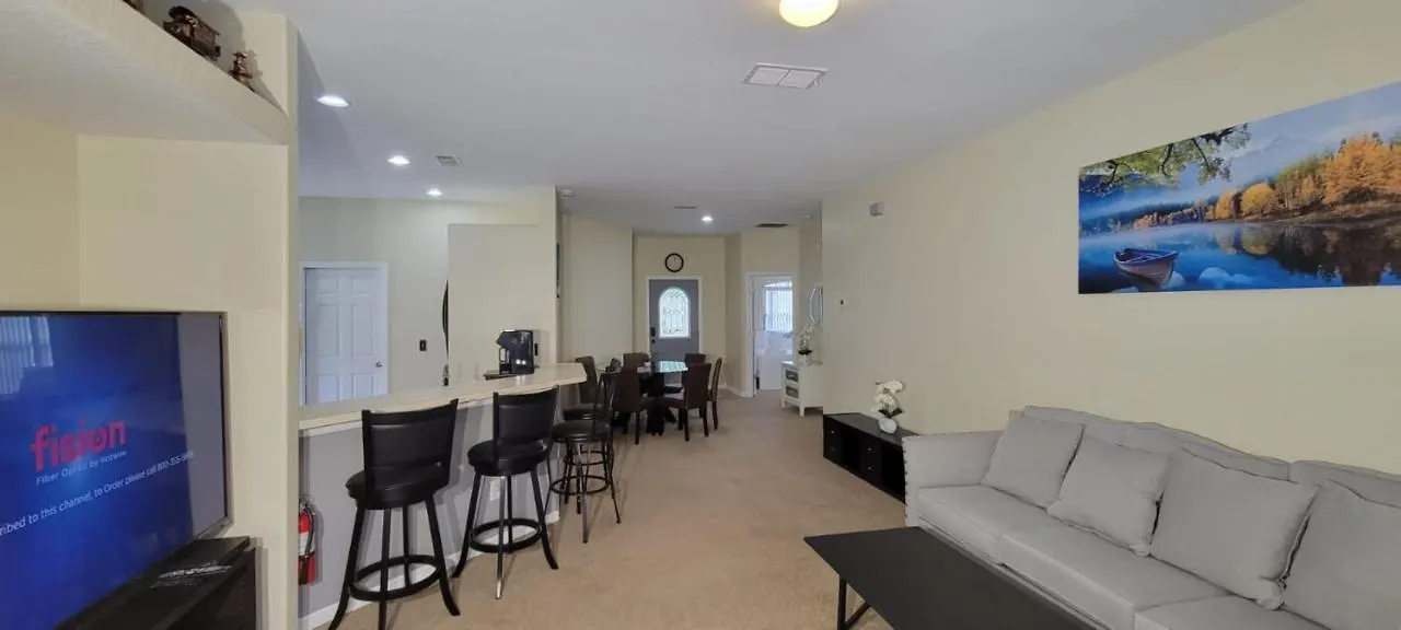 Cheerful 4bed 3bath With Pool Near