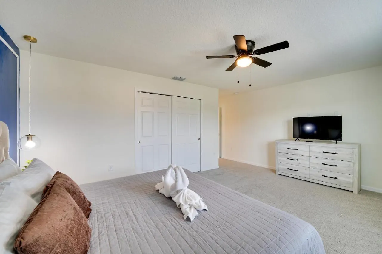 Orlando Area Getaway About 17 Mins To World! Holiday home *