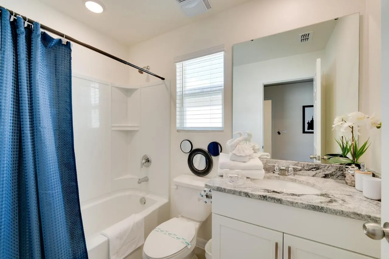 Orlando Area Getaway About 17 Mins To World! Kissimmee