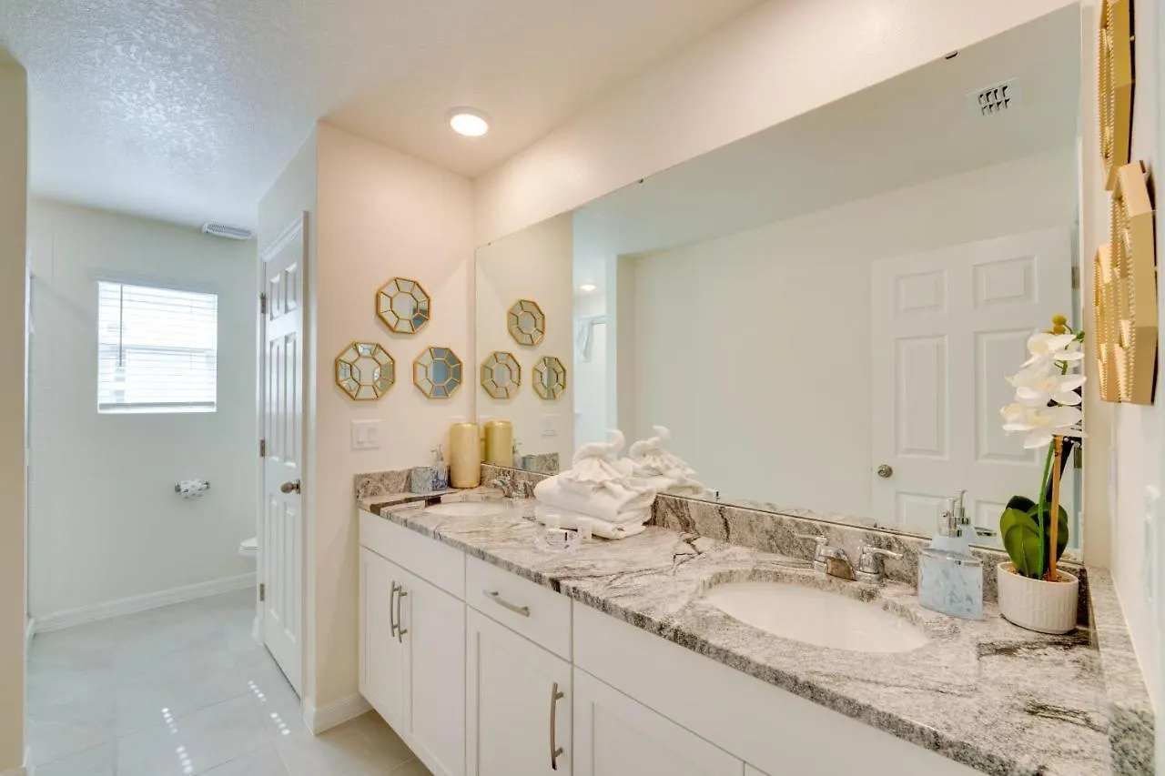 Orlando Area Getaway About 17 Mins To World! Holiday home *