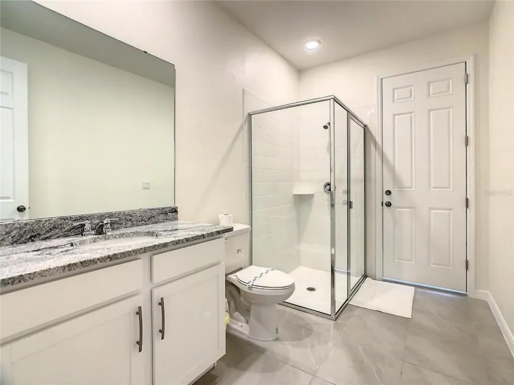 10 Bed - Pool - Game - Solara