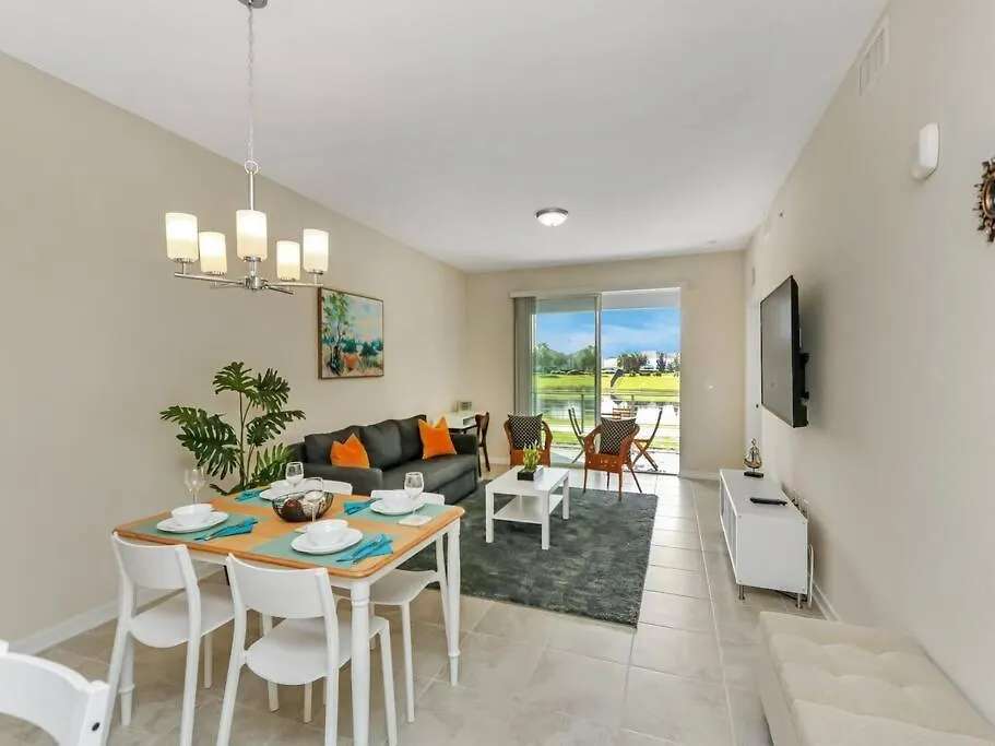 Family Place With Gorgeous View 4 Miles To Kissimmee