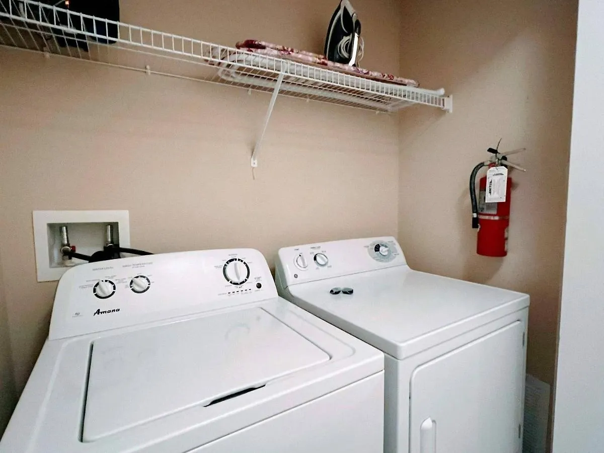 Beautiful 4 Beds At Paradise Palms * קיסימי